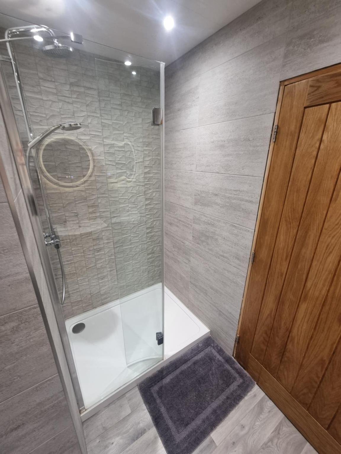 Bathroom without AI enhancement